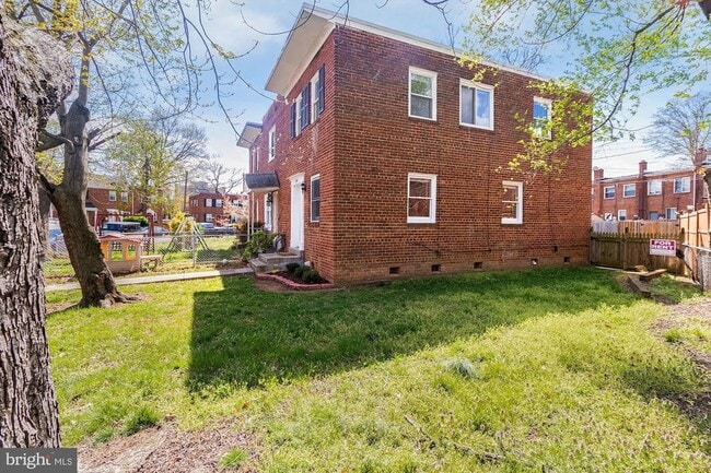 Building Photo - 3724 Mark Dr