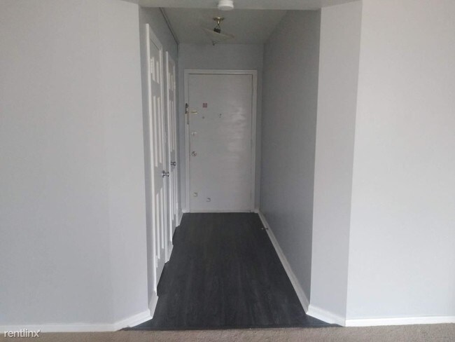 Foto del edificio - 13801 Cedar Rd