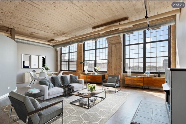 Foto del edificio - Incredible 2 Bedroom 2 Bath West Loop, Chicago Penthouse Condo for Lease