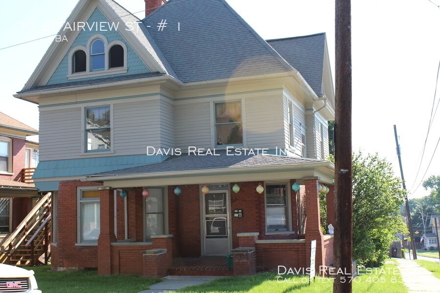 30 S Fairview St Unit 1, Lock Haven, PA 17745 Room for Rent in Lock