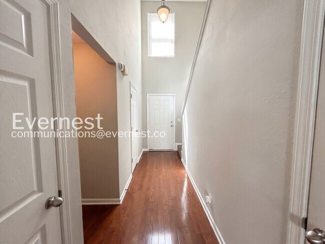 Building Photo - 2 Bed, 2.5 Bath Home with Fenced Yard & Garage / Coming Soon!