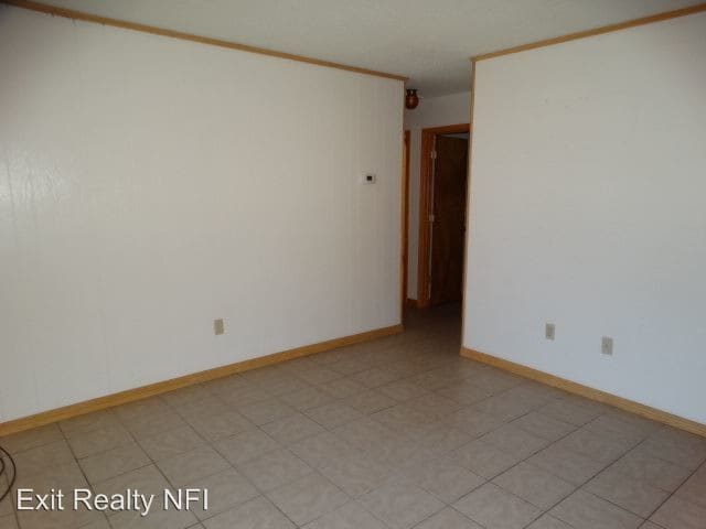 Building Photo - 2 br, 1 bath House - 1461 East Johnson Avenue