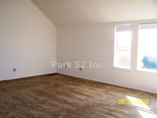 Foto del edificio - 4015 Soundview Dr W