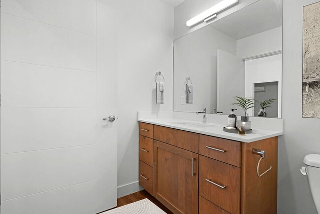 Michaelangelo Bathroom - Renaissance Place
