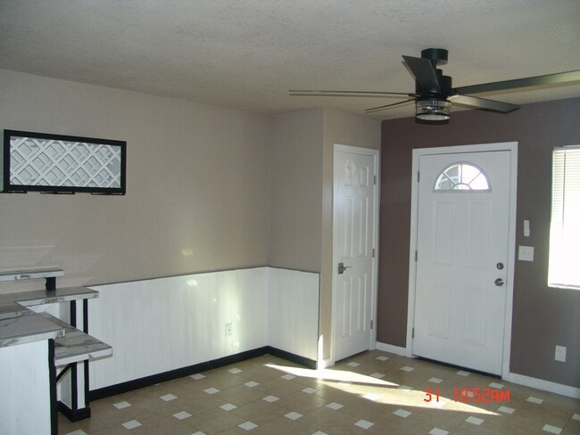 Building Photo - 630 S Morris