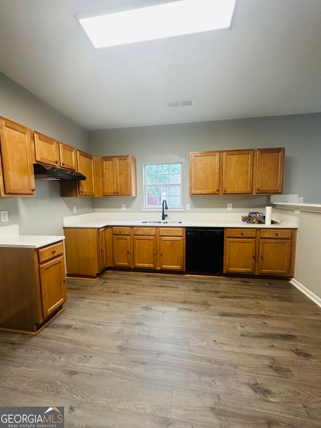 Building Photo - 7302 Wagon Wheel Ct