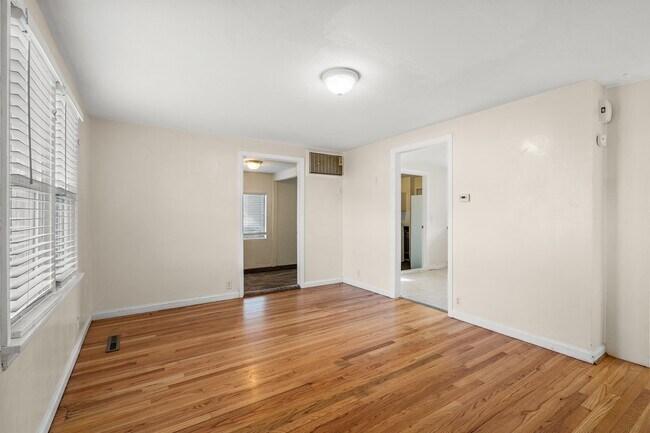 Building Photo - Charming 2 Bed, 1 Bath Boise Bench Home