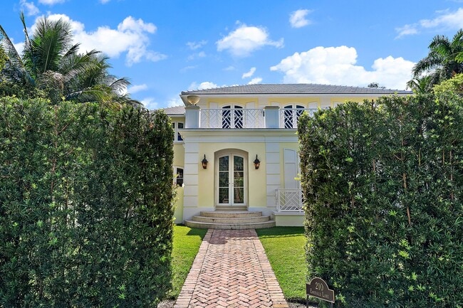 Foto del edificio - 210 Emerald Ln