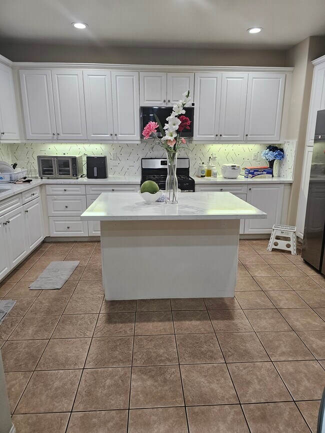 Cocina - 3180 W Anacapa Way