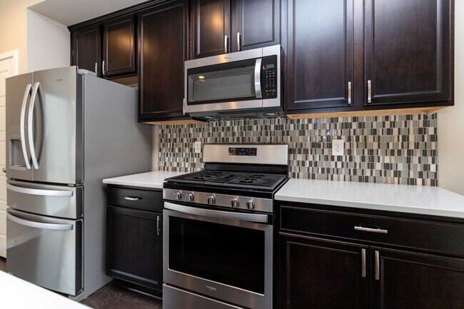 Foto del edificio - Beautiful home in Banning Lewis Ranch!