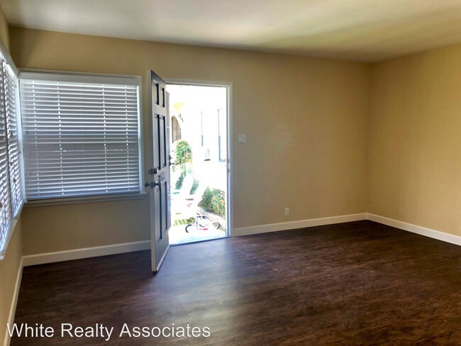 Foto del edificio - 2311-2313 Belmont Ave