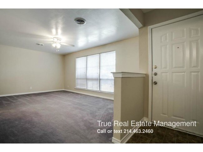 Foto del edificio - 8804 Jennie Lee Ln