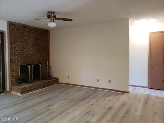 Foto del edificio - 2 br, 2 bath Condo - 11062 Harrowfield Rd