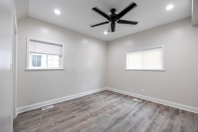 Foto del edificio - 2821 N Campbell Ave