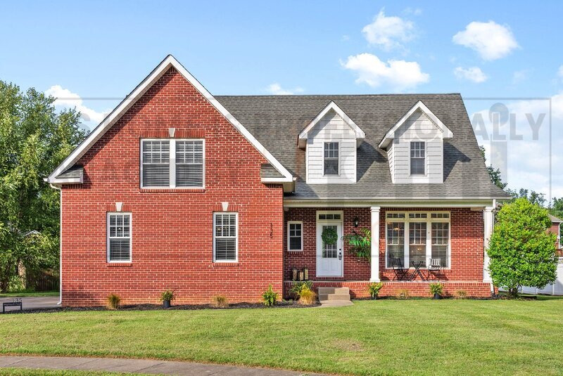 Primary Photo - 135 Weymouth Ct