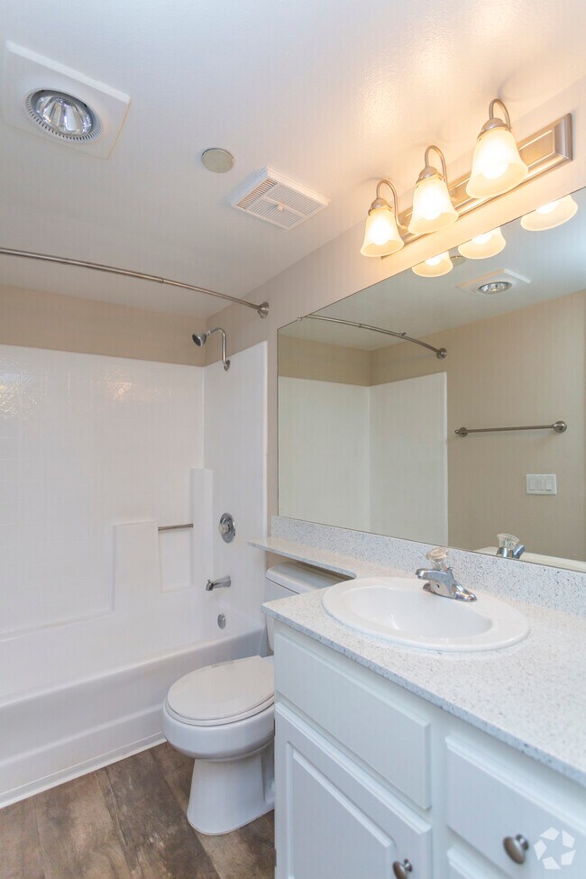 1 BR, 1 BA - 620 SF - Montecito Point