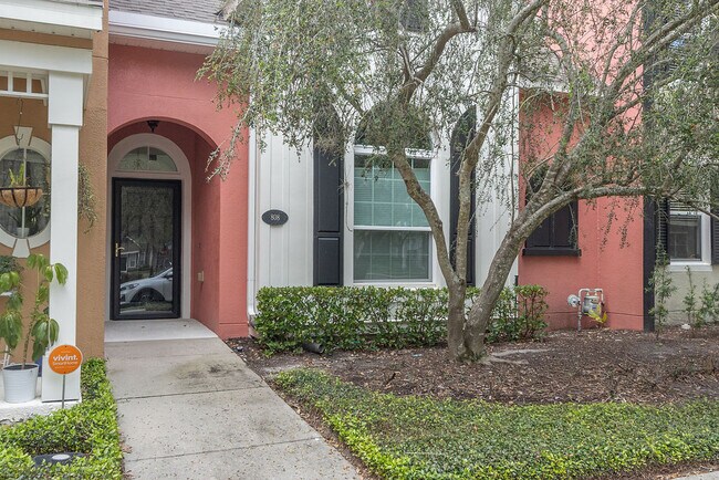 Foto del edificio - 808 Carlyle Ln