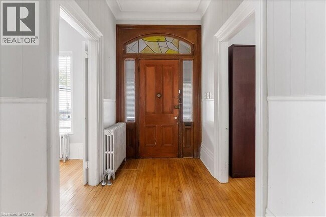 Building Photo - 7 Tasker St