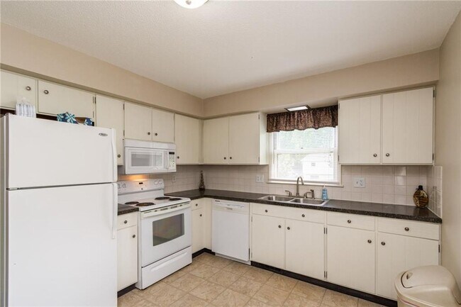 Foto del edificio - Beautiful Marion Home for Rent! Available April 1st!