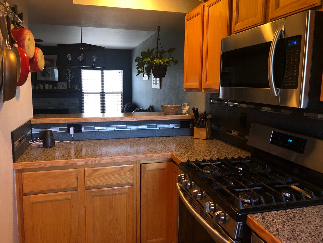 Kitchen - 2955 West Stuart Street Unit 7