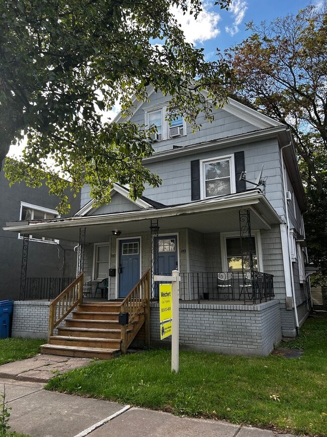 Building Photo - 1143-1145-1145 S Plymouth Ave