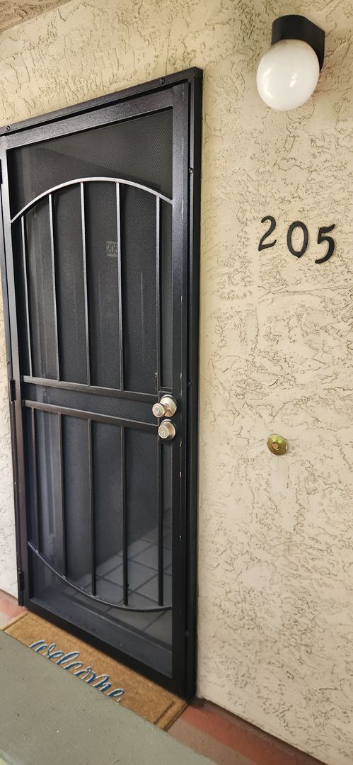 Foto del edificio - 2 bedroom, 2 bathroom condo in University Heights