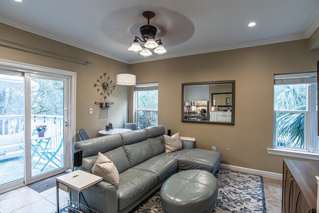 Building Photo - 12 Merri Way