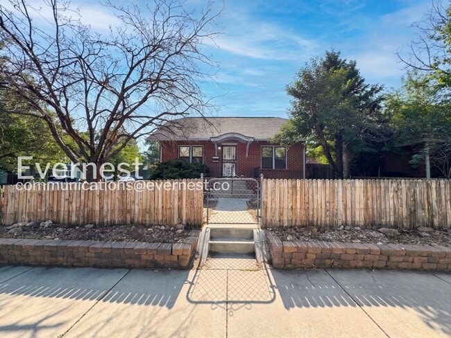 Photo - 3 Bed, 2 Bath Home with Garage / Available Soon!