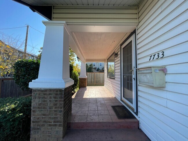 Building Photo - Lovely 3 Bed 2 Ba House in the Kenton Neig...
