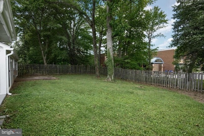 Building Photo - 13802 Marianna Dr
