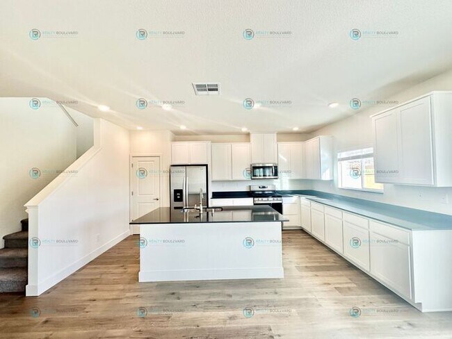 Foto del edificio - 1/2 Month Free! Brand New Home! 5 Bedroom ...