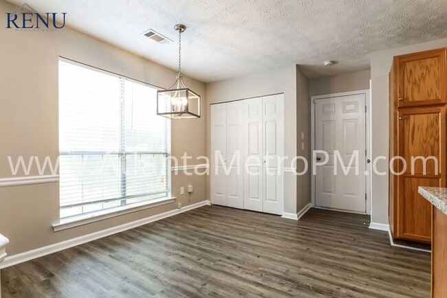 Foto del edificio - Now Available! 3 bed 2 bath!