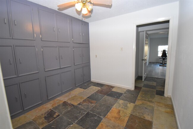 Building Photo - 82 Harbor Ln