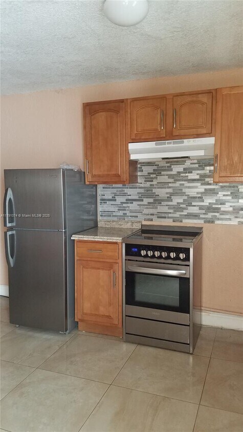Foto principal - 5001 NW 23rd St