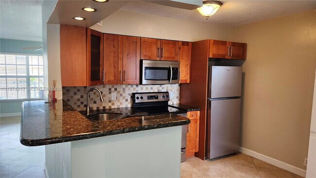 Foto del edificio - 3212 NE 10th St