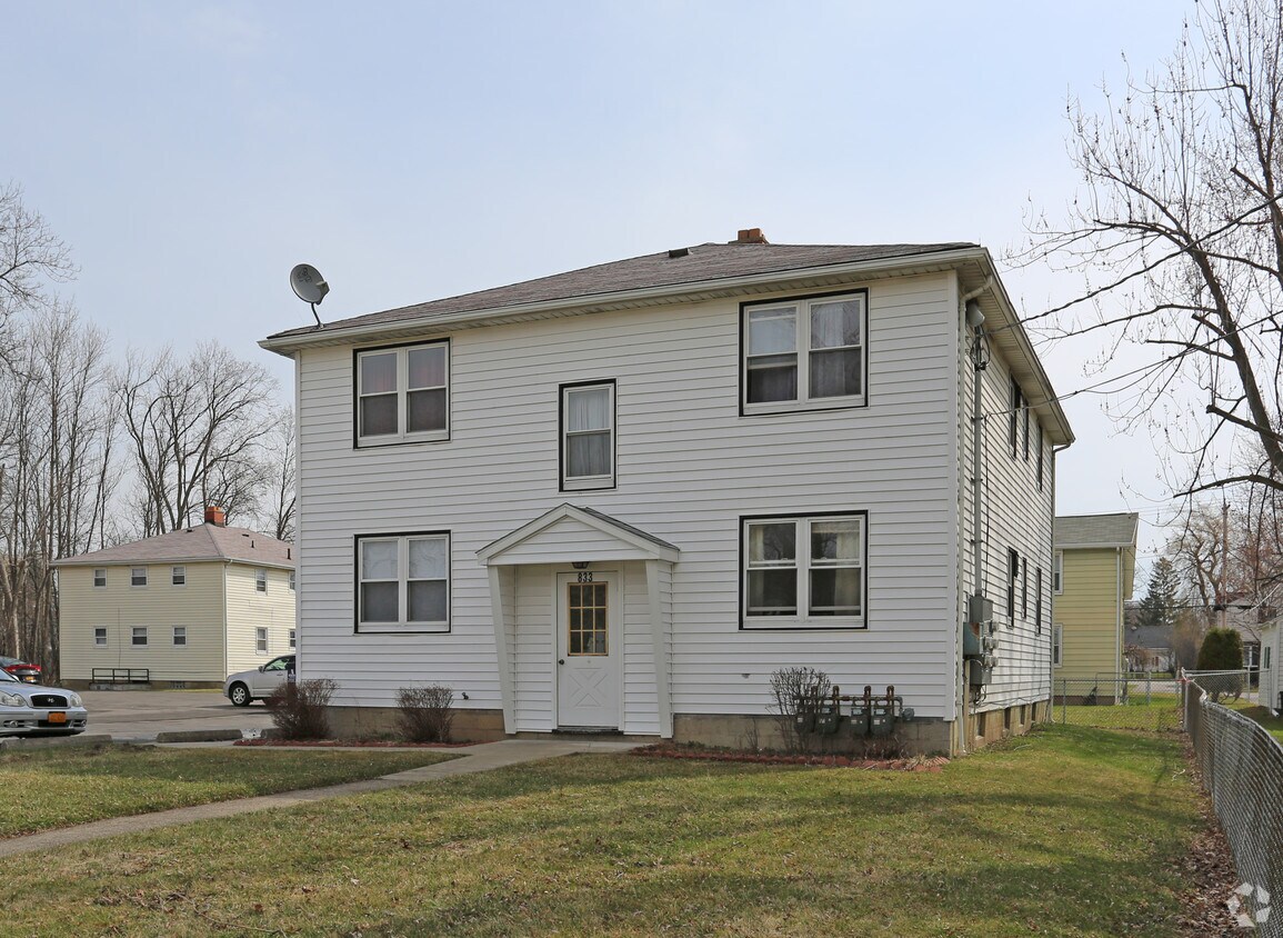 Primary Photo - 833 Millersport Hwy