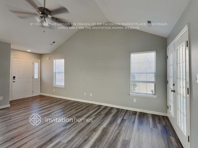 Building Photo - 9821 Stephen Thompson Ln