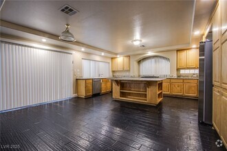 Building Photo - 6637 Coronado Palms Ave