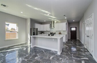 Building Photo - 898 Rd 3556