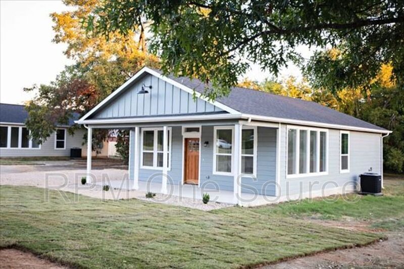 Foto principal - 704 Walnut St