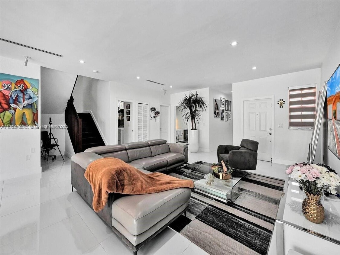 Foto principal - 7565 NW 177th Terrace