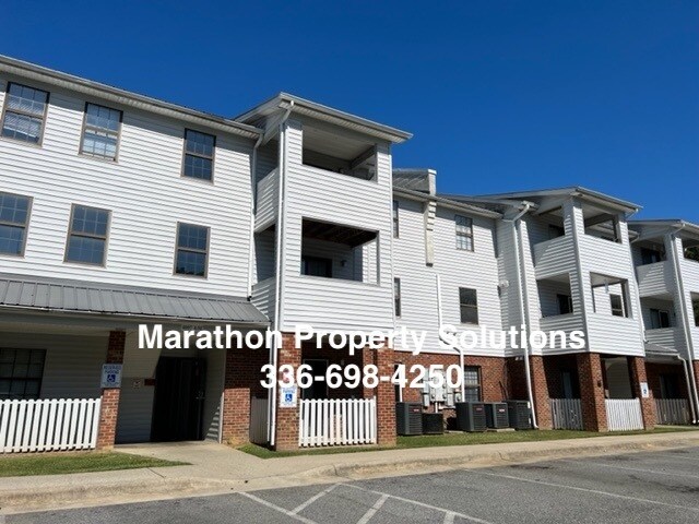 Primary Photo - 4007 McIntosh St