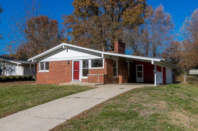 Building Photo - 949 Maywick Dr