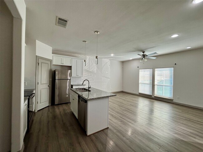 Foto del edificio - 8918 Southview St