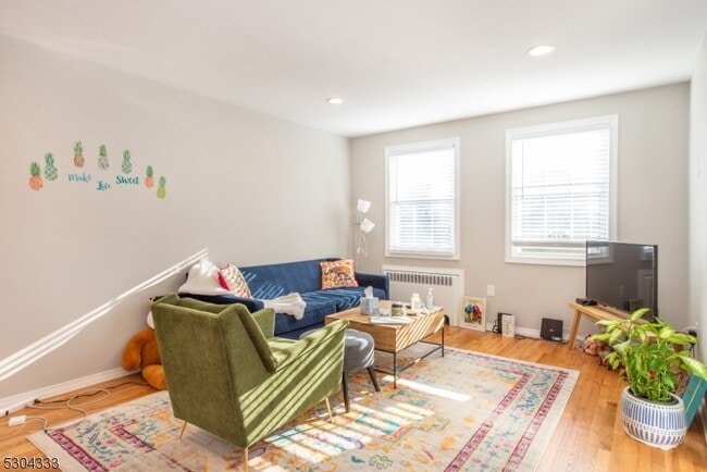 Building Photo - 376 Claremont Ave