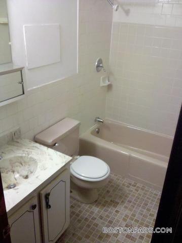 Building Photo - 16 Strawberry Hill Rd