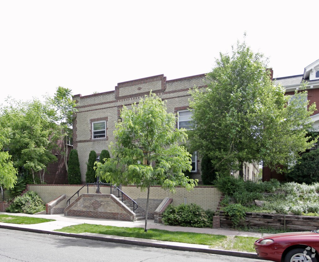 Foto del edificio - The Crest