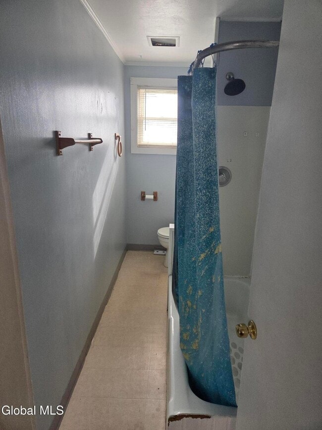 Foto del edificio - 48 Arnold Ave