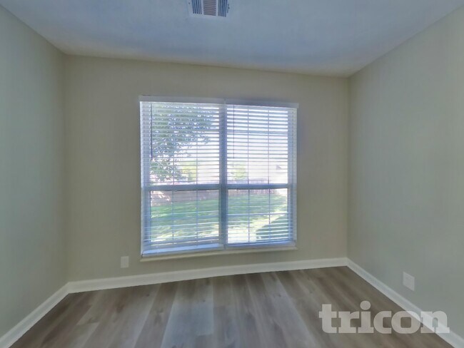 Foto del edificio - 1022 Ridge Trail
