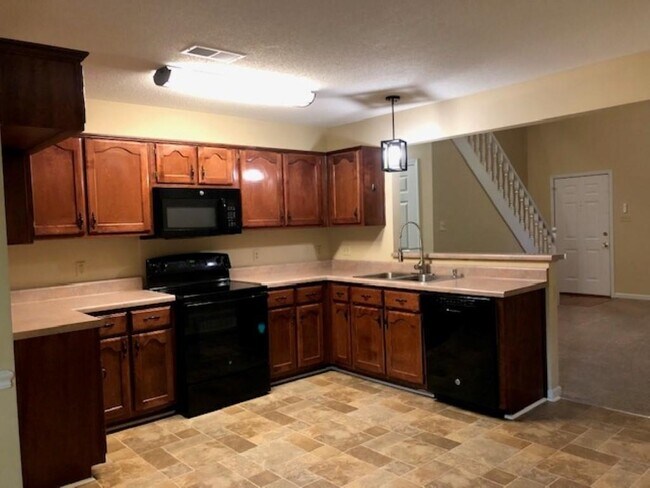 Foto del edificio - 2972 Woodland Ash Cove
